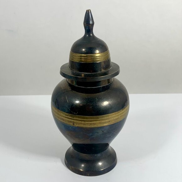 Vintage Brass & Black Metal Decorative Urn With Lid Made In India 7" X 3.25" - Picture 4 of 10